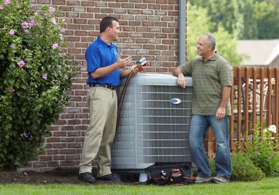 HVAC-Dealer-with-Customer-min